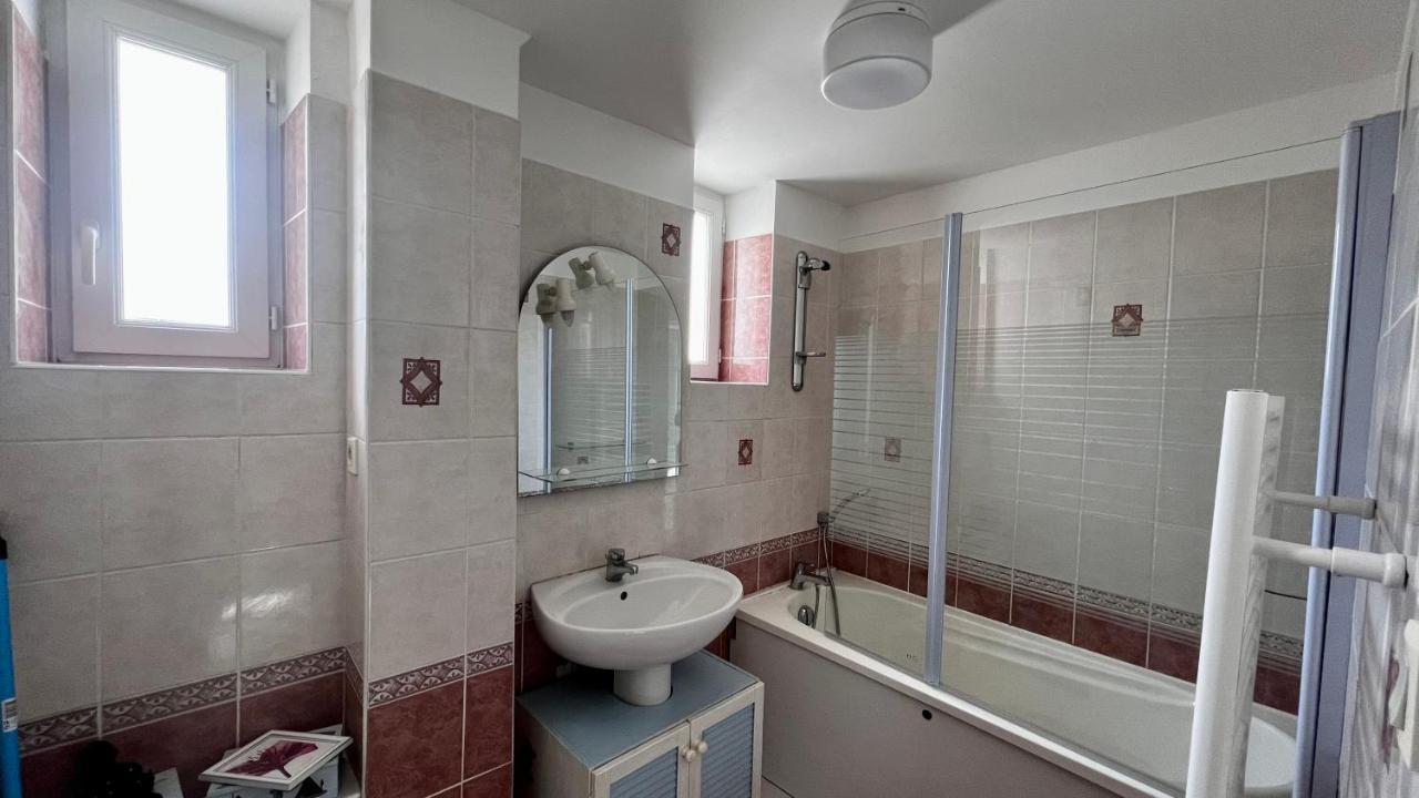 Superbe Appartement Aubessagne Екстериор снимка